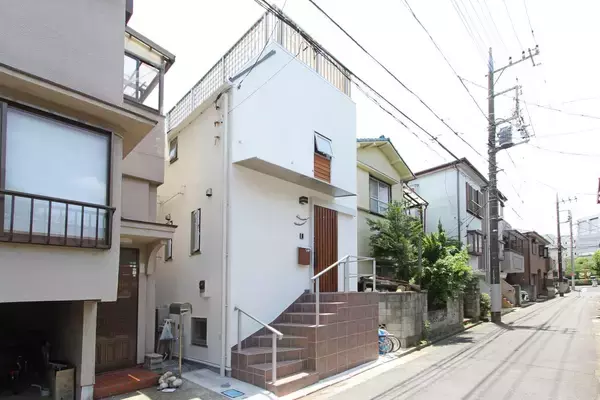 「建坪11坪で大人3人・子供1人が快適に暮らす二世帯住宅、アースが「お客様インタビュー第1弾」を公開」の画像