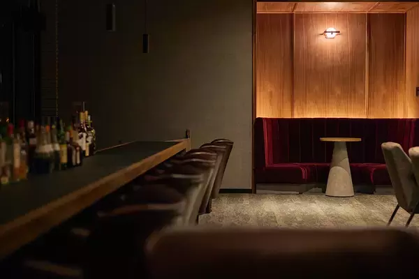 「宮城・秋保温泉の大人の宿がワクワク感満載の女子旅プラン販売開始人気ドライヤーやきらきらカクテルなど3大特典付｜2026年3月1日（日）～」の画像