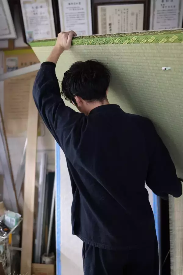 「世界初!?日本の伝統文化である藍染と畳縁のコラボ商品を広めたい！(目標50万円)」の画像