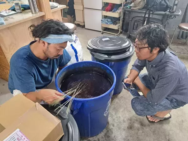 「世界初!?日本の伝統文化である藍染と畳縁のコラボ商品を広めたい！(目標50万円)」の画像