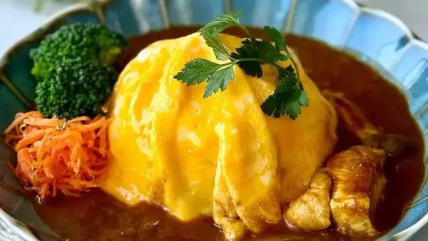 「カレーオブザイヤー2026で評価されたコスモ食品　公式アンバサダーが決定」の画像