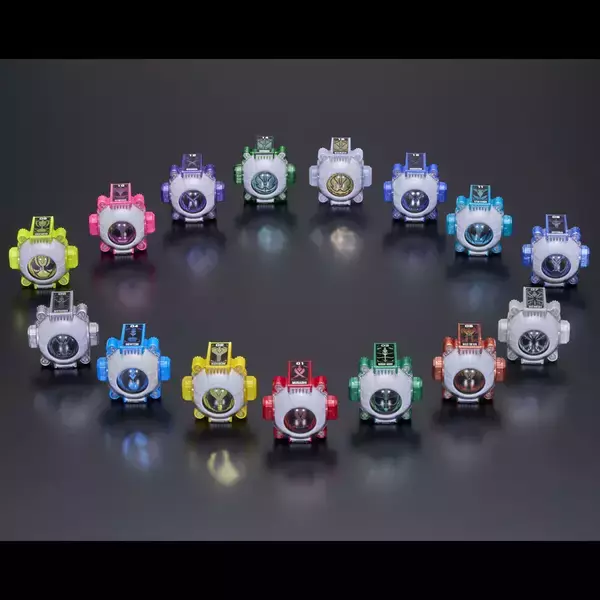 「『仮面ライダーゴースト』より「CSM 15英雄ゴースト眼魂セット」がプレミアムバンダイに登場！」の画像