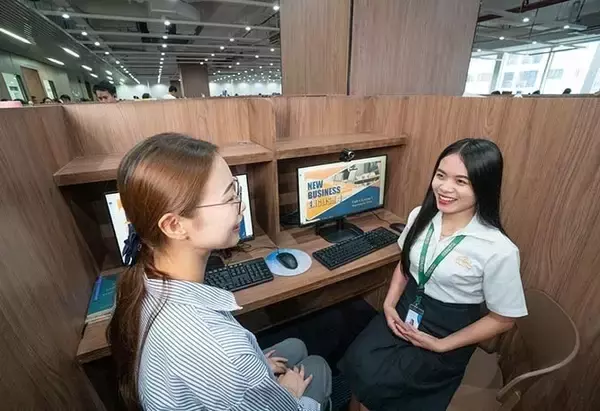 「【11/9放送】テレビ東京 日曜プラチナアワー『世界の日本人街で大捜索！なんでそんなに儲かるの？教えて！ガッポリ日本人』にQQEnglish代表・藤岡頼光が出演決定」の画像