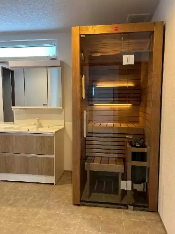 「「家にサウナのある暮らし」へ。瀬尾建設工業の建売住宅にハルビアの家庭用サウナルームが搭載されました。」の画像