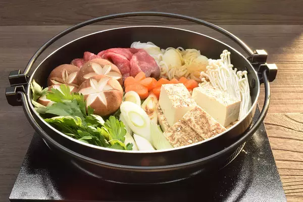 「煮物が変わる、九州仕込みのやさしい醤油「あまうま九州仕込みしょうゆ」2026年3月1日からエリア限定で新発売」の画像