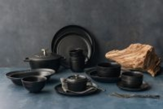 フランス発 クックウェアブランド ストウブからセラミック ダイニングライン新色「マットブラック」4月22日発売
