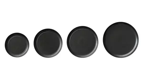 「フランス発 クックウェアブランド ストウブからセラミック ダイニングライン新色「マットブラック」4月22日発売」の画像