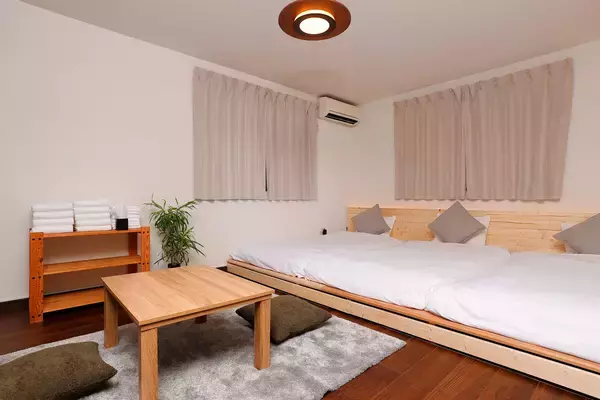 「会津若松のシンボル「鶴ヶ城」まで徒歩2分。歴史情緒あふれる城下町の一棟貸し『会津鶴ヶ城STAY』グランドオープン！」の画像