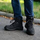 「フィンランド発 人気ブランドの新作を発売！冬を乗り切るファッションアイテム　KUOMA メンズ防寒ブーツ＆Myssyfarmi ニット帽が登場」の画像1