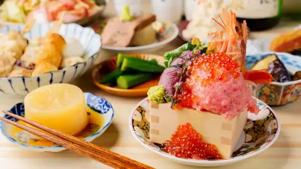 「【千葉・船橋】低価格食べ放題の常識を覆す『海鮮と豚骨おでん 食べ飲み放題 おすすめ屋 船橋店』2月26日OPEN」の画像