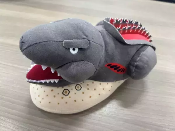 淡路島アニメパーク「ニジゲンノモリ」に超巨大ガラガラパネルが出現⁉お子様限定！『ゴジラ巨大ガラガラ大作戦』