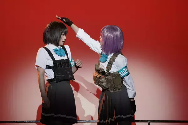 「武装 JK の緊迫感が炸裂︕『リトルアーモリー THE STAGE』開幕︕︕」の画像