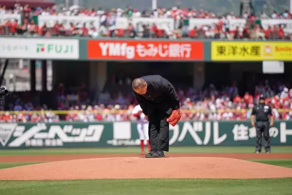 「【テレビ新広島】『新しいカギ』ハナコ・岡部が人生初の始球式」の画像