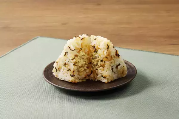 「【ローソン】ご当地！近畿　うまいもん祭『からあげクン 関西だししょうゆ味』や人気店監修スイーツ、京大カレー部共同開発商品など計9品を1月13日(火)より発売！」の画像