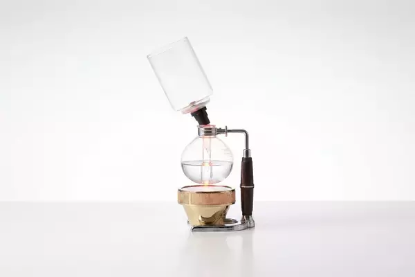 「【気品を、縁取る】光そのものを包み込む「器」としての灯り　機能美を追求したペンダントライト“Glabm(グラム)”を2026年2月16日(月)より発売」の画像