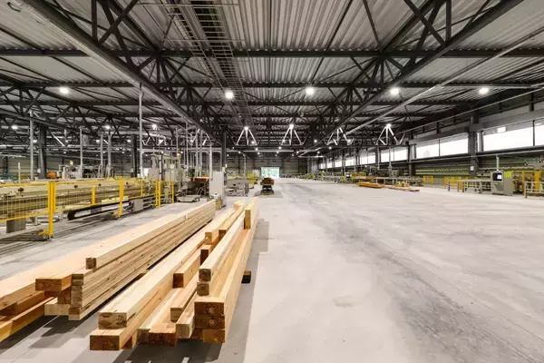 「注文住宅「999万円の家」の反響数が1万件を突破」の画像