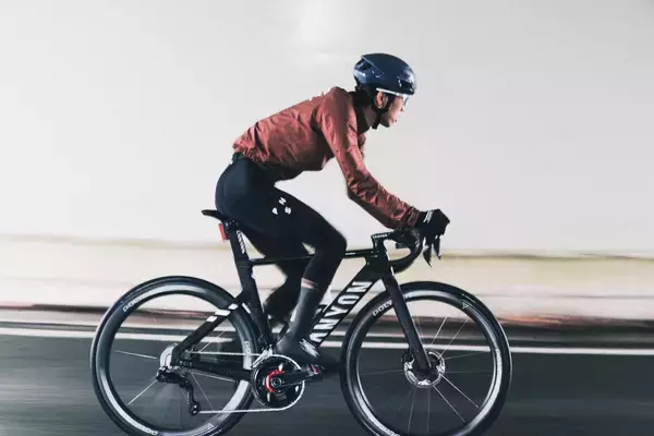 「山岳ランナー近江竜之介選手、Canyonロードバイクを強化戦略に採用」の画像