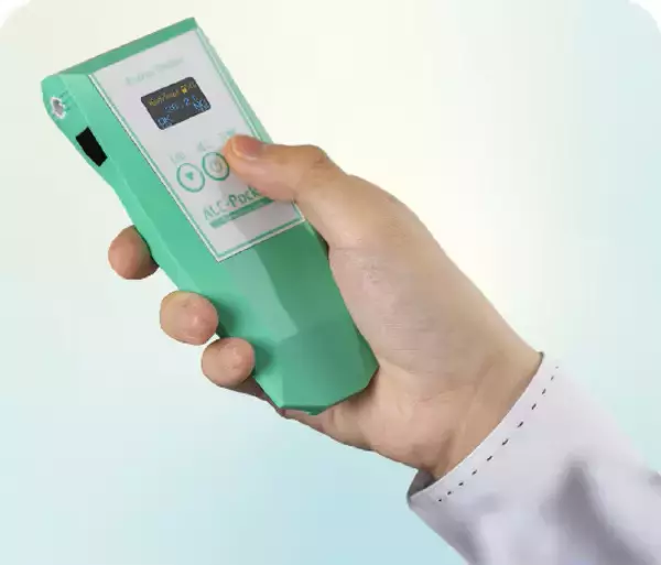 「導入実績約4万事業所の業務用アルコール検知器メーカー・東海電子、携帯型「ALC-Pocket」を発売」の画像