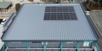 より環境負荷の少ない製品製造を目指し、太陽光発電システムを導入