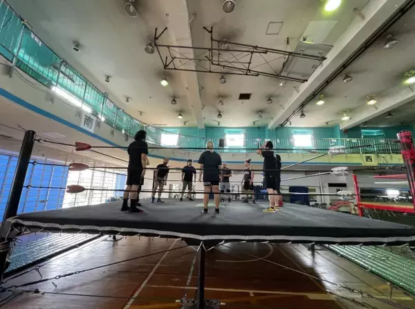 「現役プロレスラーとして活躍し、プロレス団体「PPPTOKYO」の代表も務める三富 兜翔 さんの独占インタビュー記事公開！」の画像