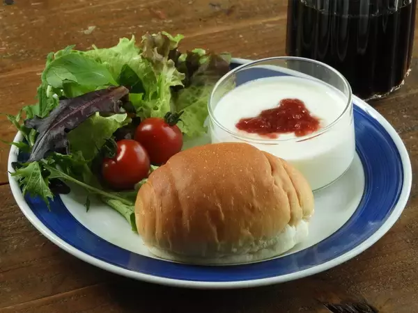 「創業７５年のパンメーカーがオンライン改革へ挑戦　『健康』『地域社会』『食文化』の三領域を支える三段階モデルがついに完成」の画像