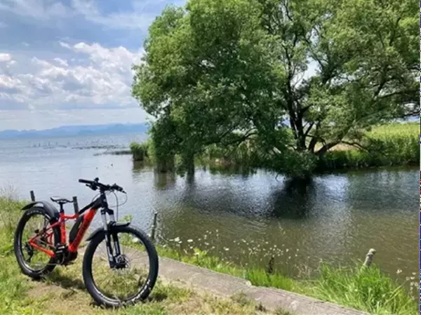 「2026年春、猪苗代が“風”になる。過去最速3月20日より「いなチャリ」＆電動キックボード運行開始！「ふくしまデスティネーションキャンペーン」と連動し、残雪・桜・湖の三位一体を巡る次世代ライド解禁」の画像