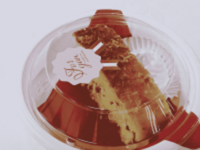 秋田名物「いぶりがっこ」をスイーツに～“漬物×チーズケーキ”秋田初のカフェ向けレシピを開発～GI登録産品の新しい食べ方「いぶりがっこフロマージュケーク」