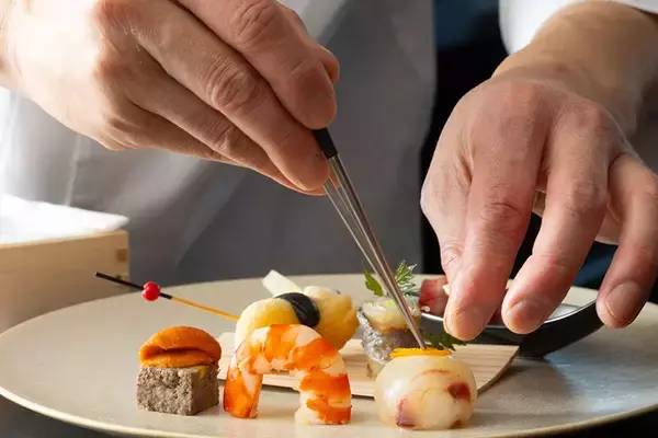 「一夜限りのコラボレーションディナーを開催」の画像