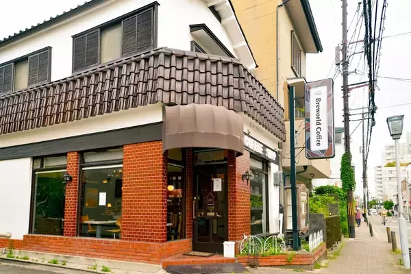京都御苑近く、約50年にわたり喫茶店が営業してきた建物を受け継ぎ「Breworld Coffee Kyoto」オープン！