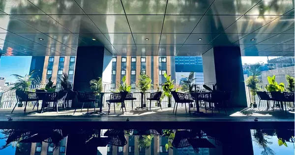 「歌舞伎町タワーに朝まで利用できるプール付きプライベートテラスの時間貸しを「TIME SHARING」が提供」の画像