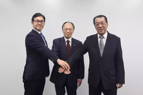 次世代移動体用電気式ドアシステムの共同開発契約を締結