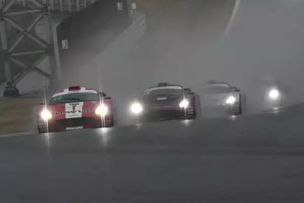 「第5戦は山下健太、第6戦は牧野任祐が優勝 。卜部和久が初のシリーズチャンピオンに輝く!」の画像