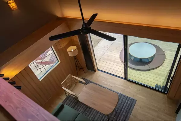 「愛犬もOK！全棟サウナ・露天風呂付ヴィラ「ソラトニワ熱海伊豆山 別邸」がオープン記念プラン販売｜2026年6月30日まで」の画像