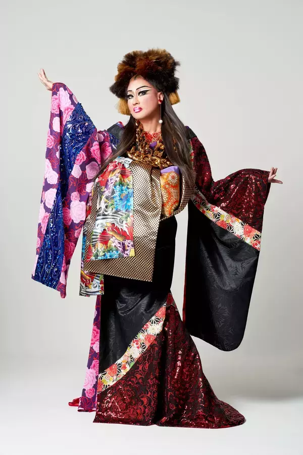 「テレビや舞台で活躍する魅惑のドラァグクイーン4人が、西明石で3月1日ディナーショー開催」の画像