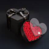 「【50周年限定企画】バレンタインに贈る高級バラギフト｜32輪のハートローズが贈る“特別な愛”」の画像4