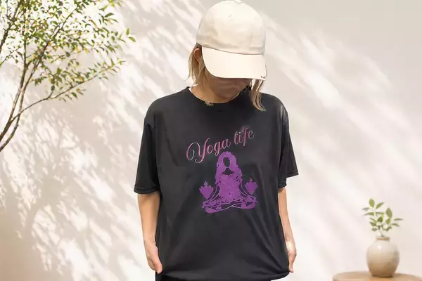 「GWの思い出を写真で残す、初夏に快適なオリジナルドライスムースTシャツの限定セールを開始」の画像