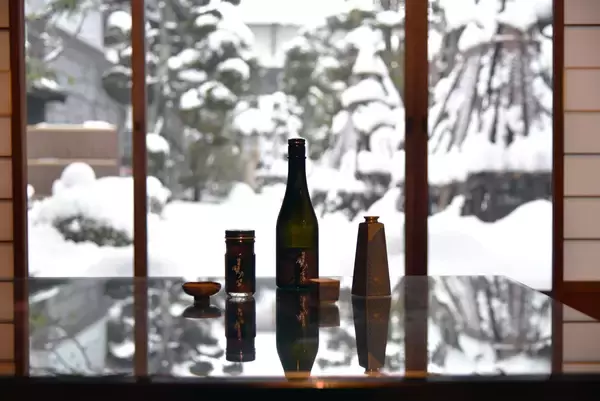 漁期2ヶ月の“赤い宝石”を1瓶に丸ごと凝縮　27年熟成の秘蔵古酒と味わう『越前蟹乃醤』ペアリングセット、12月25日販売開始