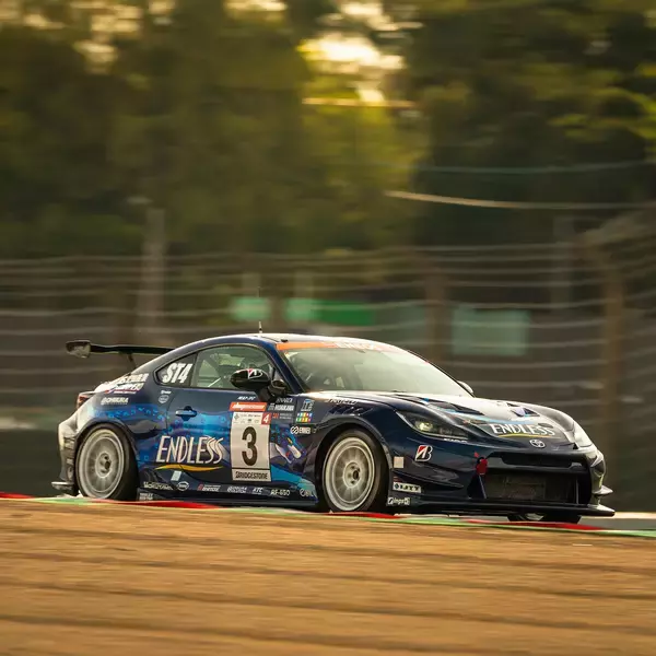 「ENDLESS SPORTS トヨタ GR 86 & GRヤリスのオリジナルトミカが登場！！」の画像