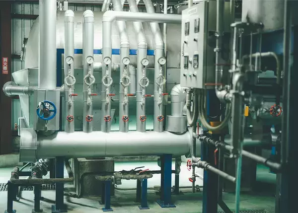 「ユニークな名前が魅力！『芋くさくて、わるいですか』本格焼酎が登場　芋本来の甘さと香りを引き出し“芋らしさ”を磨き上げた一本」の画像