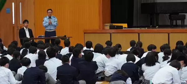 近大附属広島中学校東広島校が交通安全・防犯講習会を実施　中学生が交通ルールの大切さとSNSの安全な利用方法を学ぶ