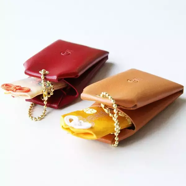 「受験生への"想い"を形に。お守りを大切に持ち歩ける本革製「お守りケース」を受験シーズンに向けて提案」の画像