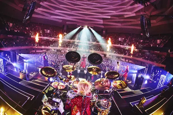 【ライヴレポート】Royz、初の日本武道館単独公演を開催！新たなワンマンツアー＆「ROAD TO ARENA」となる“Capture II”を発表、「共に生きよう、共に歩もう」