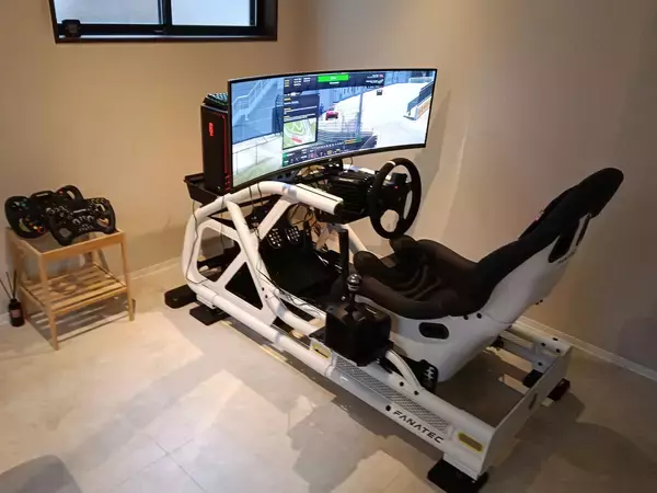 「レーシングシミュレーター施設＆パーソナルピラティススタジオ「connect」が千葉・谷津駅徒歩1分に3月5日グランドオープン！」の画像