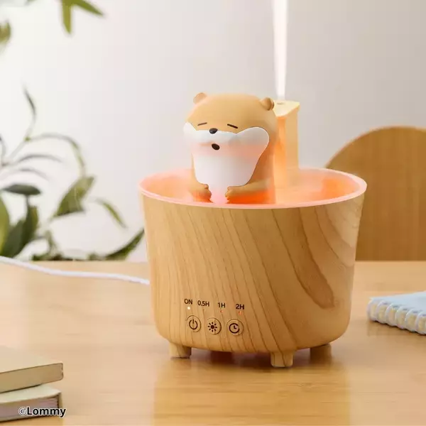 「『可愛い嘘のカワウソ』が温泉でゆっくりのんびり♪年中使えるルームライト加湿器が登場！1台で3通りの使い方、加湿・ライト・両方使用も可能」の画像