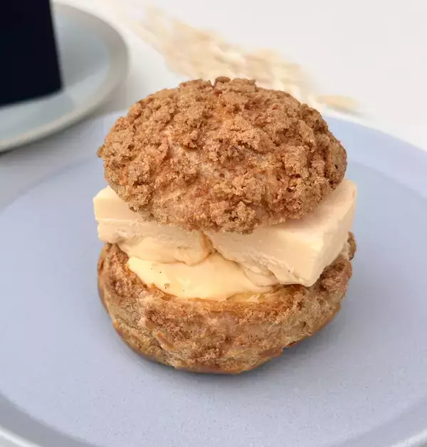 「【2026バレンタイン】「これ以上のものはない」という名の極致へ　メディア席巻中の人気No.1メニューが、バタークリーム2倍の「無上ダブルバターシュークリーム」として期間限定登場」の画像