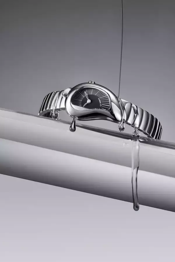 これは時計なのか、それともブレスレットなのか。 D1 MILANO新作『DROP』 / 滴るような有機的フォルム、10月31日(金)発売