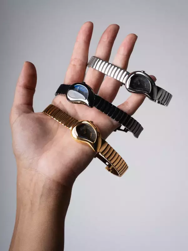 「これは時計なのか、それともブレスレットなのか。 D1 MILANO新作『DROP』 / 滴るような有機的フォルム、10月31日(金)発売」の画像