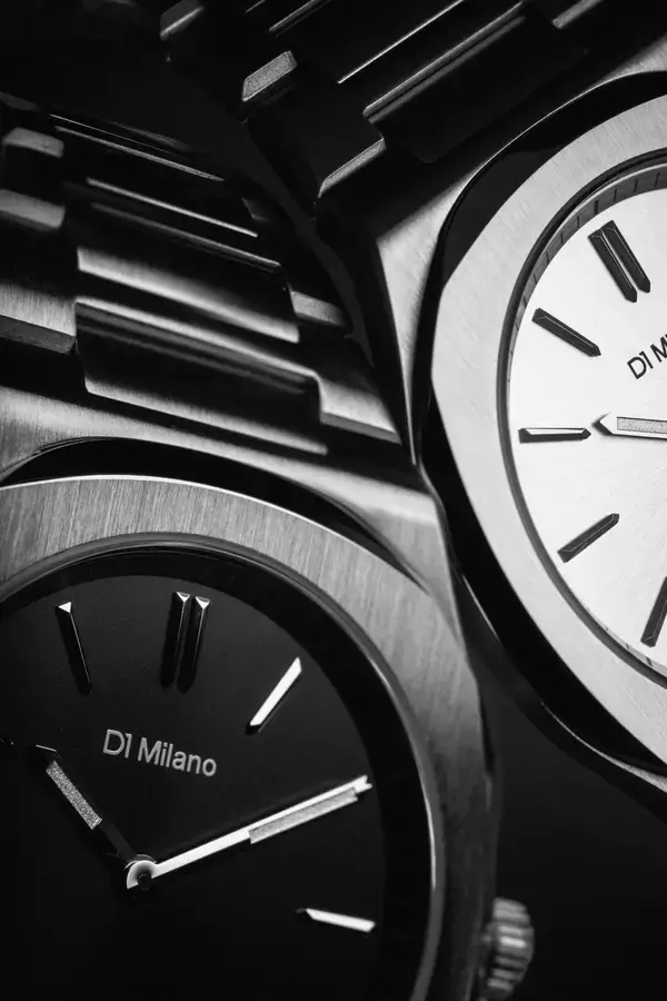 「これは時計なのか、それともブレスレットなのか。 D1 MILANO新作『DROP』 / 滴るような有機的フォルム、10月31日(金)発売」の画像