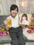 「福田未来、デビュー日にファンと乾杯！「もっとサヨナラ」MVプレミア公開　サプライズケーキで門出を祝福」の画像3