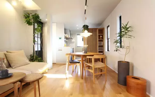 限られた18坪で快適に暮らす二世帯住宅へ　築31年の戸建てをバリアフリーと高い収納力で一新したリノベーション事例を公開